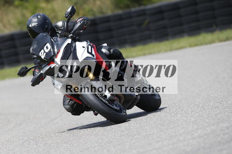 /27 12.06.2025 Ducati Schweiz Trackday Warmup  ADR/gruen-vert/20